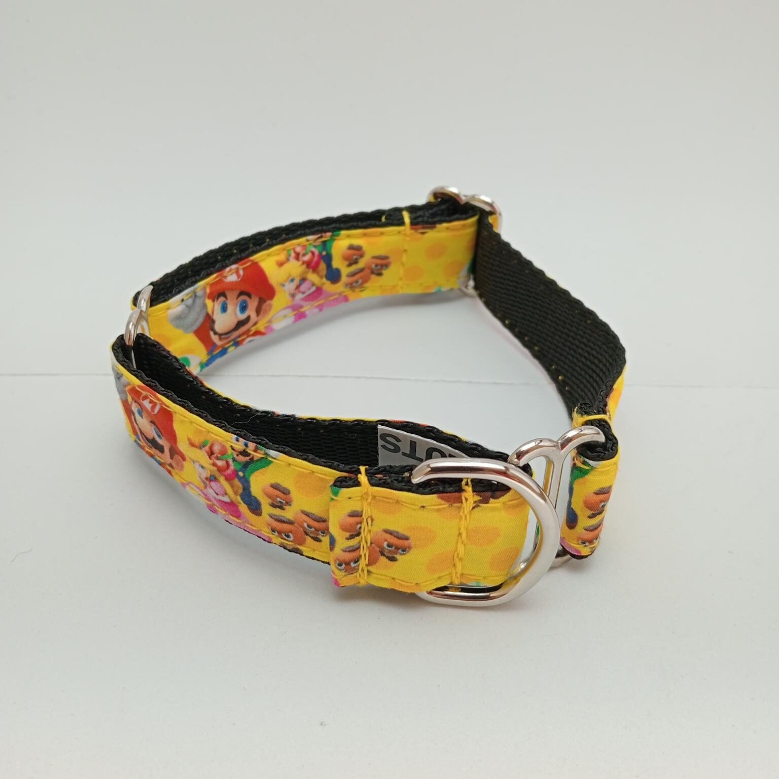 Collar Martingale Mario Bross