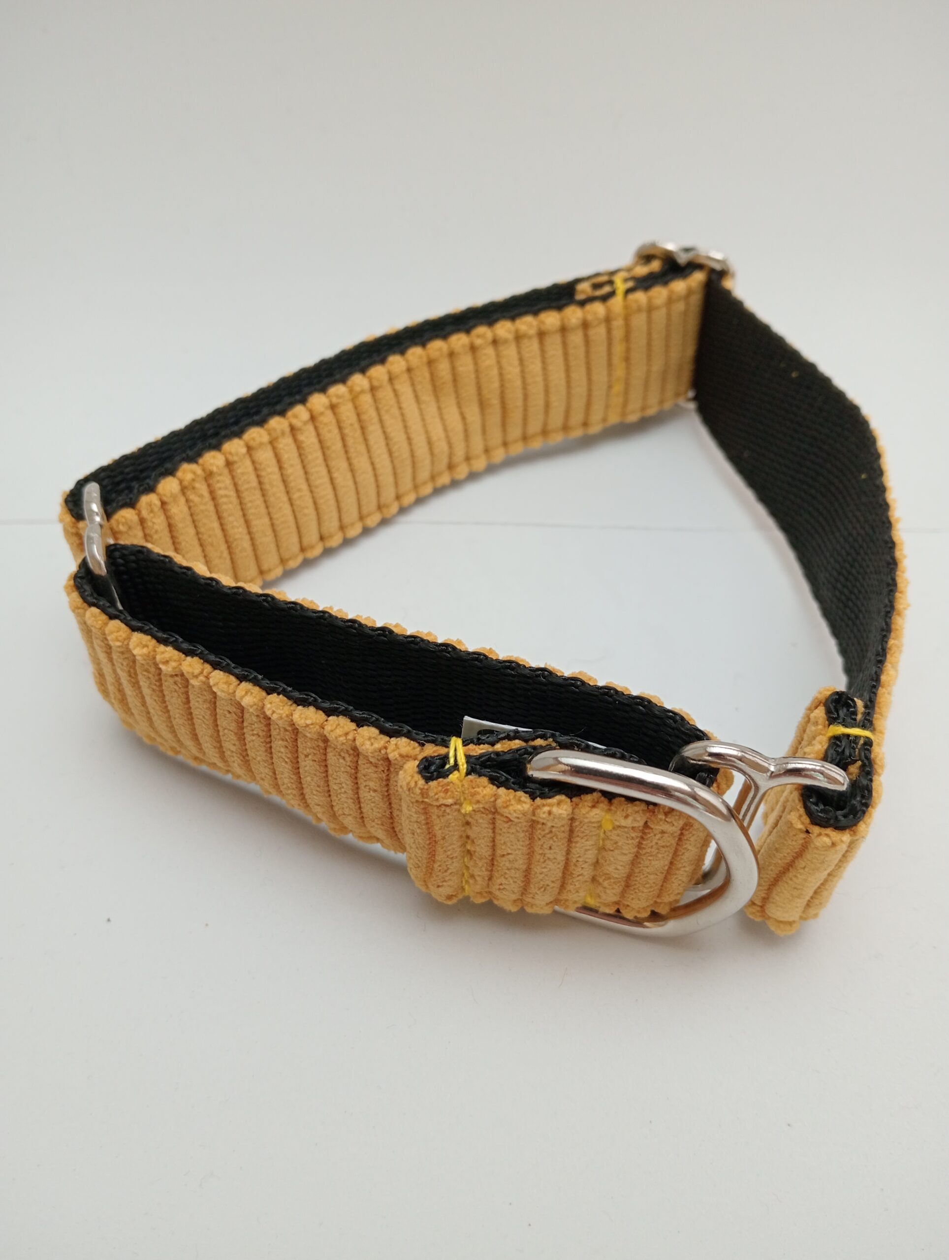 Collar Martingale Panas Amarillas - Imagen 2
