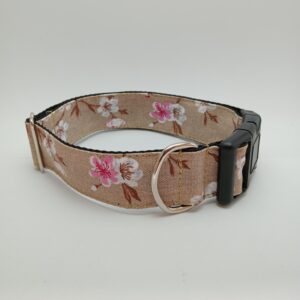 Collar Click Artesanal Flor de Cerezo Japonés